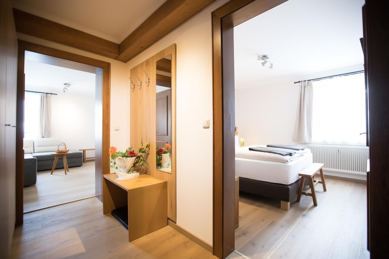 Hotel Moserwirt Bad Goisern Exteriör bild